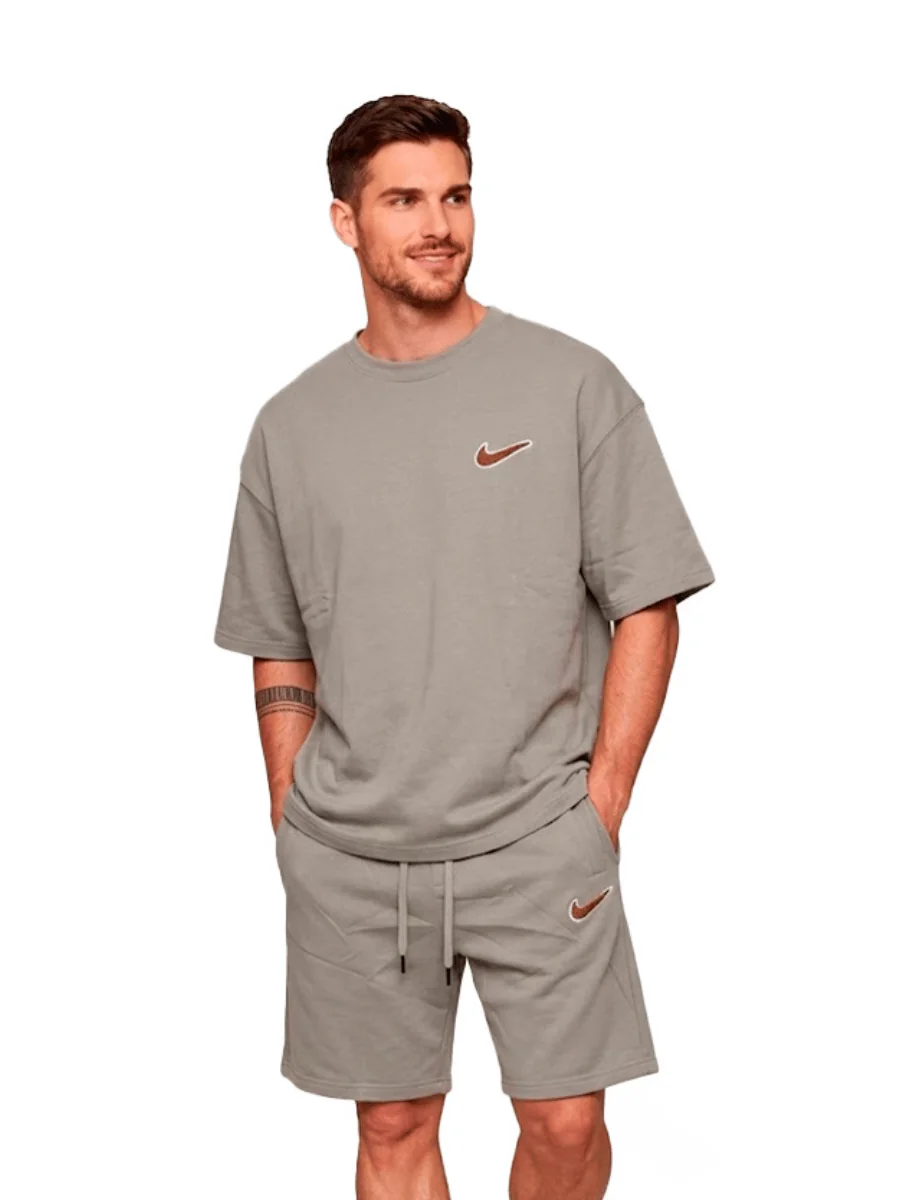 Conjunto Oversize Nike    CC3618801